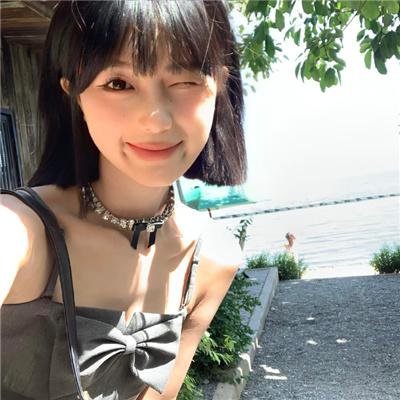 迷情三角
